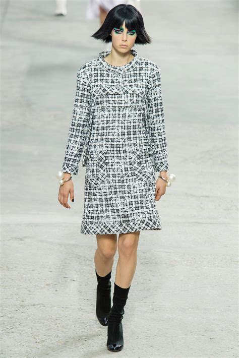 chanel dresses black and white